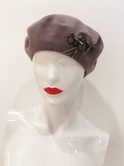 ‘Essence’ Grey Button Beret