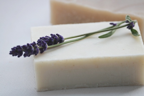 Lavender Chamomile Shampoo Bar – Natural Shampoo