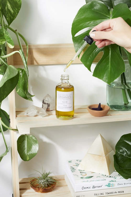 Organic Yoni Oil / Feminine Care / Women’s Health / Yoni