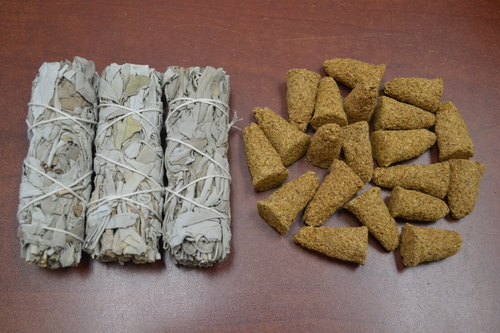 3 Pcs White Sage Bundles 4″ + 20 Pcs Palo Santo Cones Refill